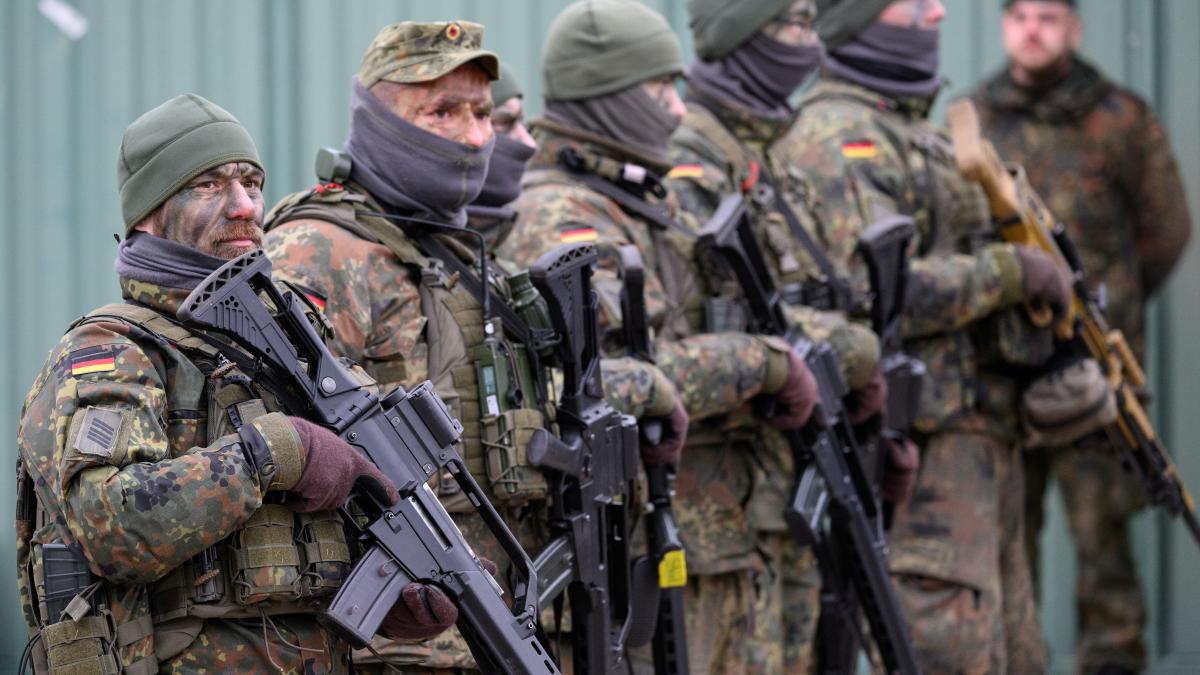 Deutschland sichert 35.000 Soldaten für neue Nato-Strategie zu
